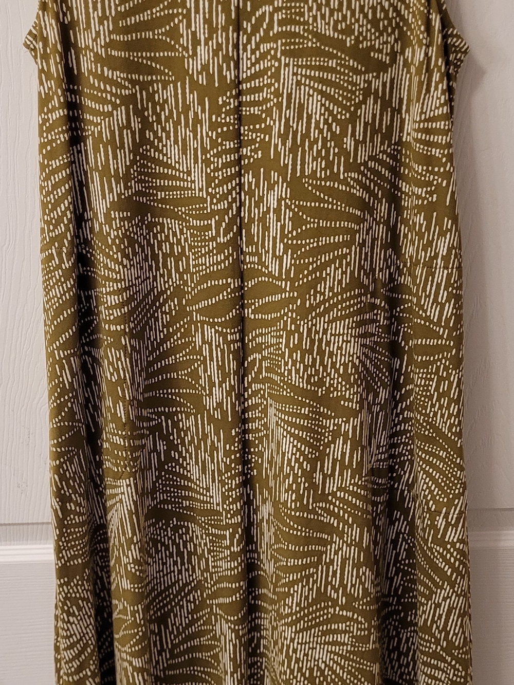 Cuddl Duds Moss Green & White Midi Sleeveless Dress Sz. Med